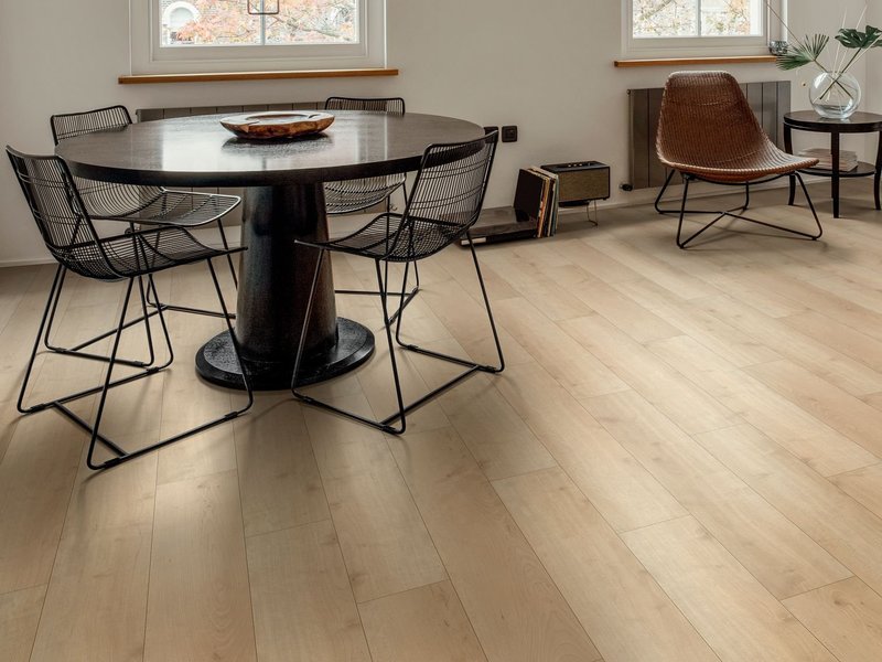 Dining room with wood-look laminate flooring from 180 Degree Floors in the Nashville, TN area